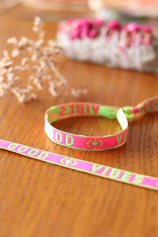 Bracelet Ruban "Good Vibes"